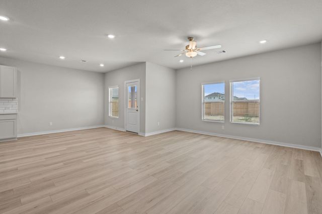 2425 East Heritage Drive, Dayton, TX 77535