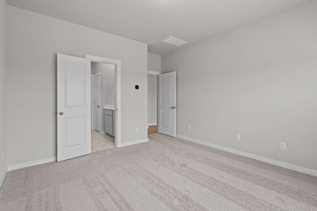 2425 East Heritage Drive, Dayton, TX 77535