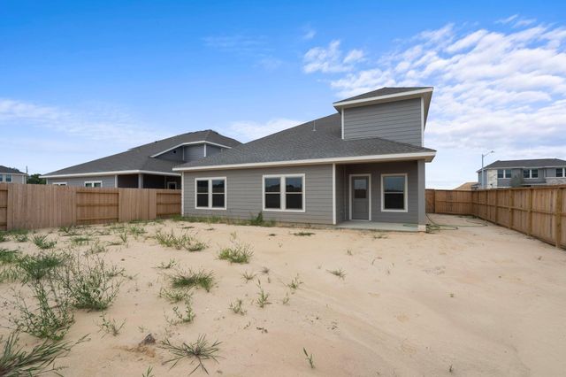2425 East Heritage Drive, Dayton, TX 77535