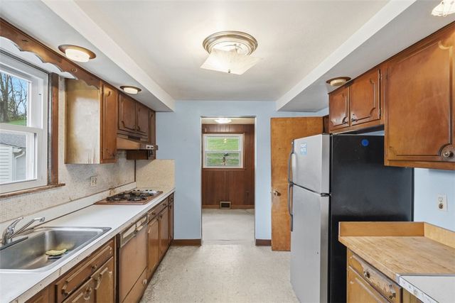 213 Center St, Monroeville, PA 15146