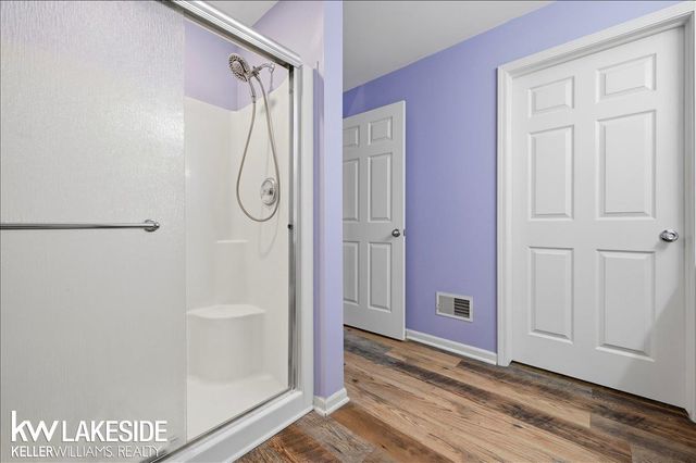 11754 Farmington Road, Livonia, MI 48150