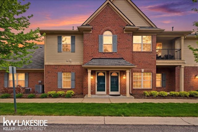 11754 Farmington Road, Livonia, MI 48150