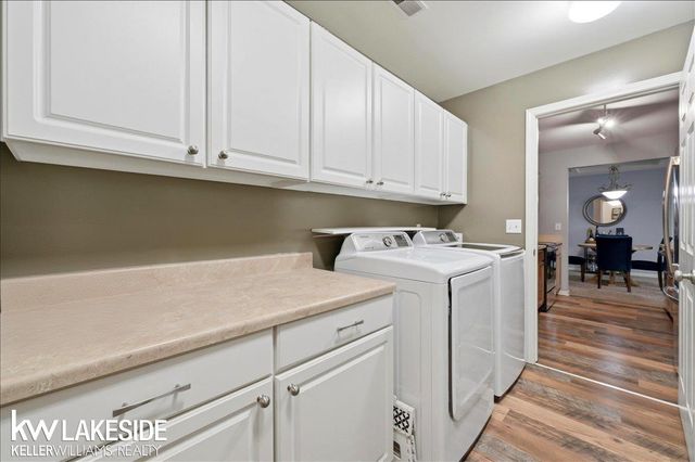 11754 Farmington Road, Livonia, MI 48150