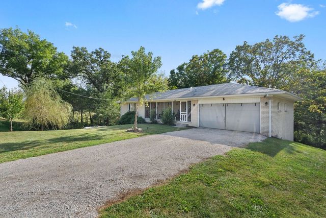 14028 Knoxville Rd Road, Milan, IL 61264