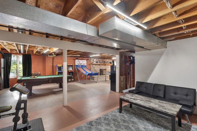 14028 Knoxville Rd Road, Milan, IL 61264