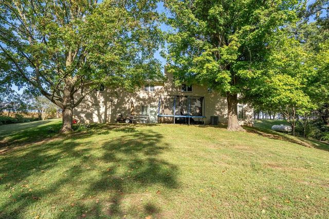 14028 Knoxville Rd Road, Milan, IL 61264