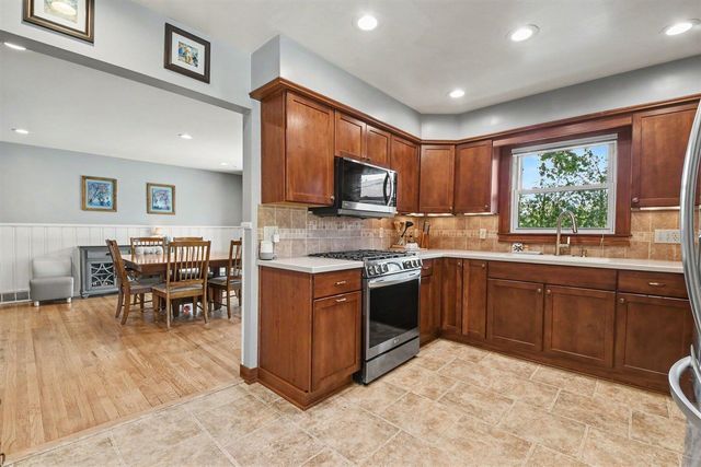 1849 Avondale Drive, Grand Rapids, MI 49506