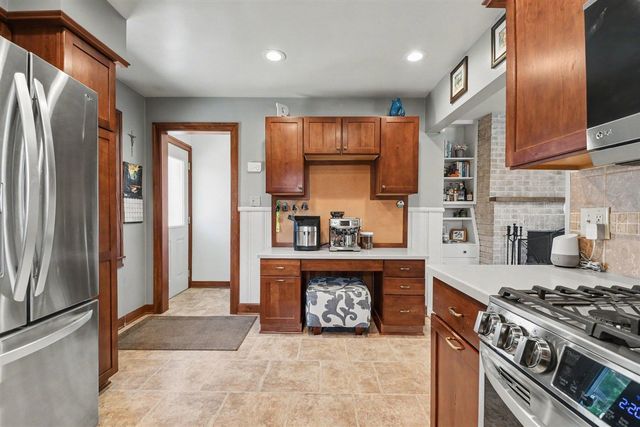 1849 Avondale Drive, Grand Rapids, MI 49506