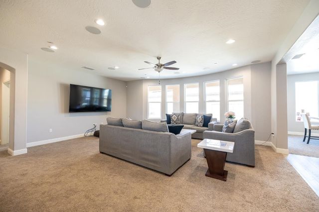 4103 Keats Avenue, Clovis, CA 93619