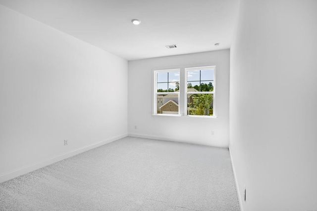 82 Sheryl Way, Loganville, GA 30052