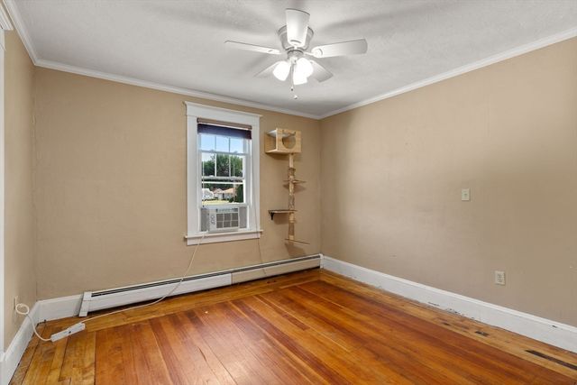 32 Wilmont St, Chicopee, MA 01013