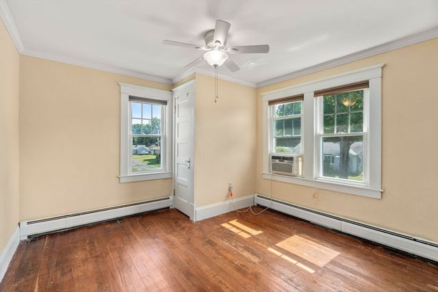 32 Wilmont St, Chicopee, MA 01013