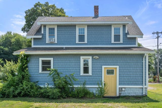 32 Wilmont St, Chicopee, MA 01013