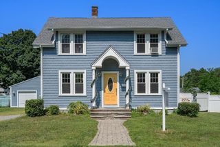 32 Wilmont St, Chicopee, MA 01013
