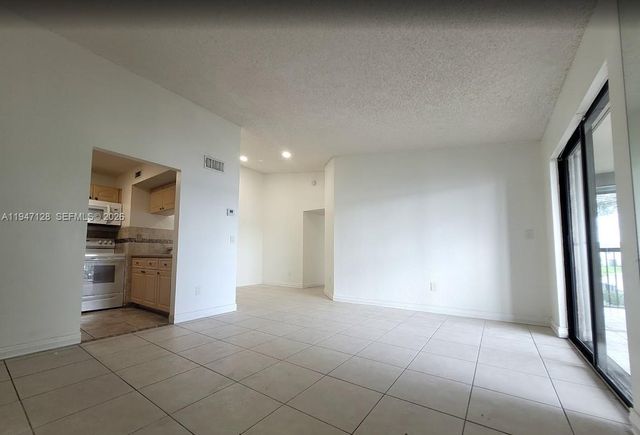 468 NE 206th Ln 202, Miami, FL 33179