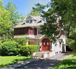 3351 Desota Avenue 3rd Floor, Cleveland, OH 44118