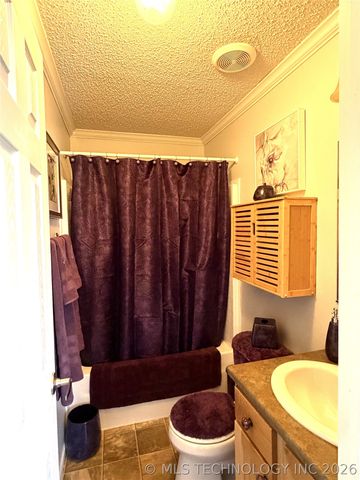 62000 E 315th Loop 23, Grove, OK 74344