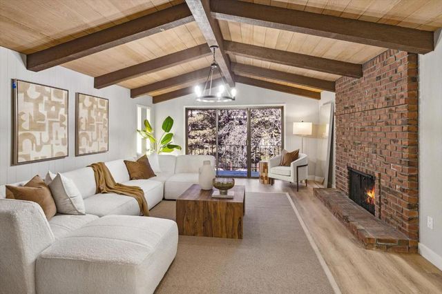 14847 FRUITVALE Avenue, Saratoga, CA 95070