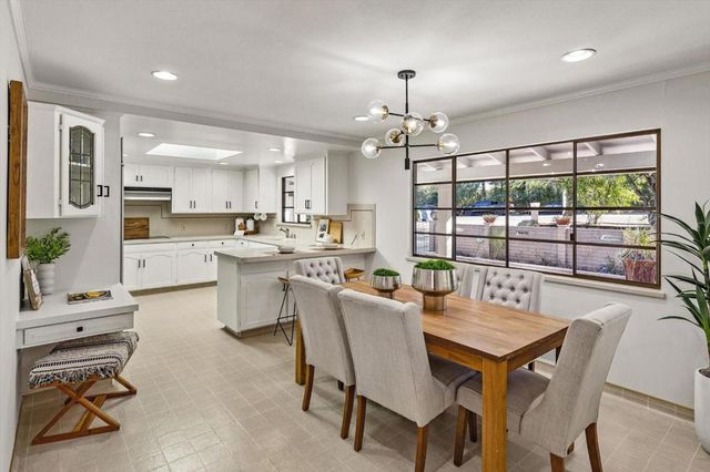 14847 FRUITVALE Avenue, Saratoga, CA 95070