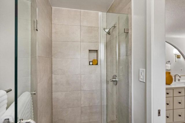 14847 FRUITVALE Avenue, Saratoga, CA 95070
