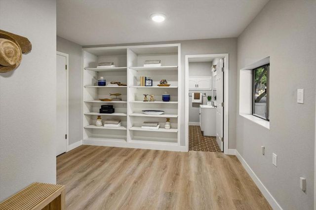 14847 FRUITVALE Avenue, Saratoga, CA 95070
