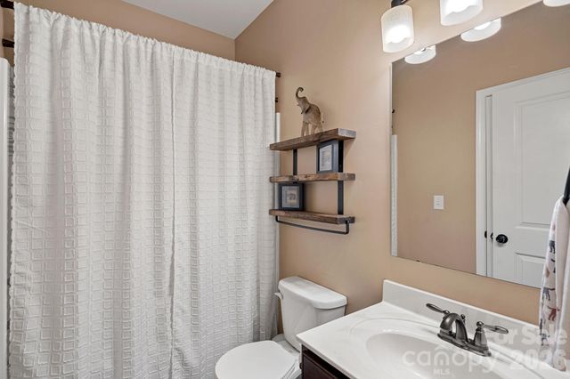 1203 Guadalupe Lane, Charlotte, NC 28214