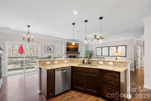 1203 Guadalupe Lane, Charlotte, NC 28214