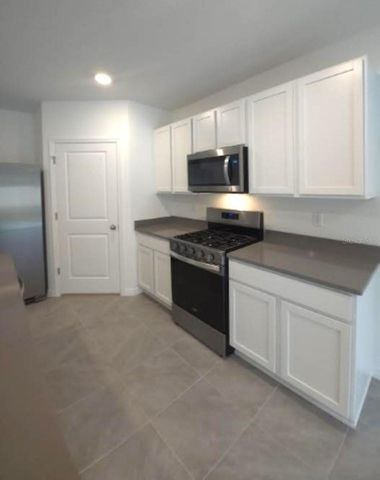 35589 LOCKMAN WAY, Zephyrhills, FL 33541