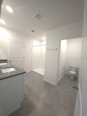 35589 LOCKMAN WAY, Zephyrhills, FL 33541