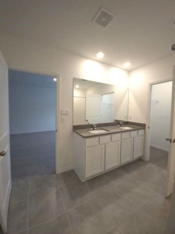 35589 LOCKMAN WAY, Zephyrhills, FL 33541