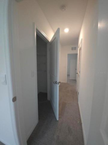 35589 LOCKMAN WAY, Zephyrhills, FL 33541