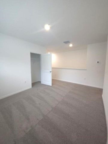 35589 LOCKMAN WAY, Zephyrhills, FL 33541