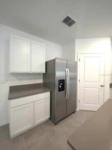 35589 LOCKMAN WAY, Zephyrhills, FL 33541