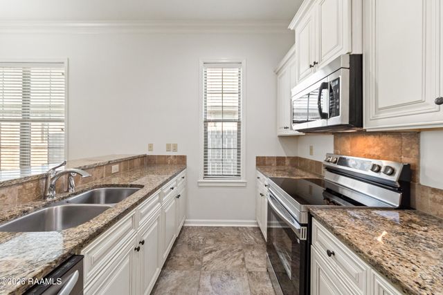 303 Rolling Mill Lane, Youngsville, LA 70592