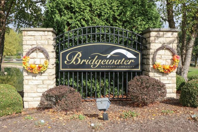 1560 S Bridgewater Way, Mansfield, OH 44906