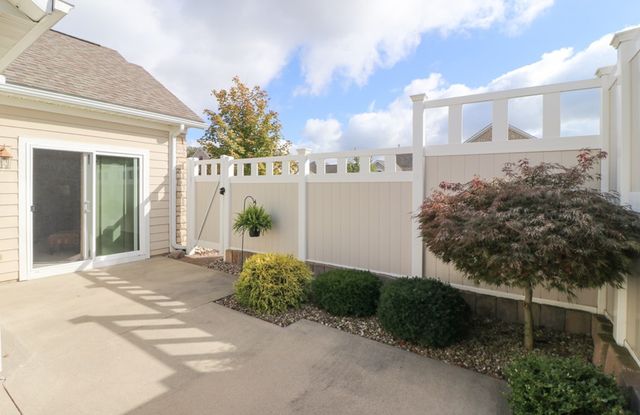 1560 S Bridgewater Way, Mansfield, OH 44906