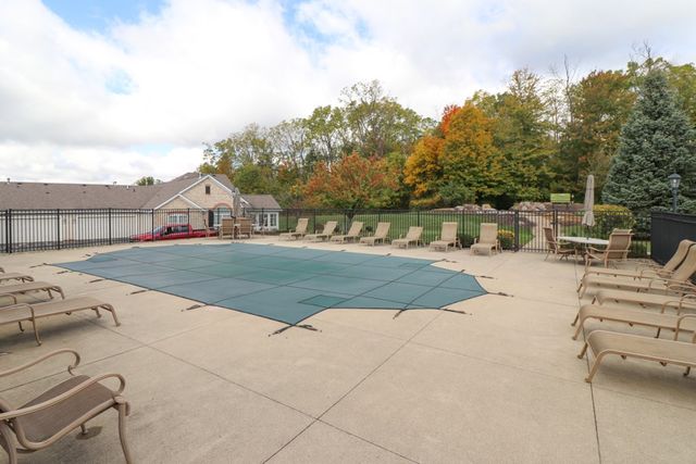 1560 S Bridgewater Way, Mansfield, OH 44906