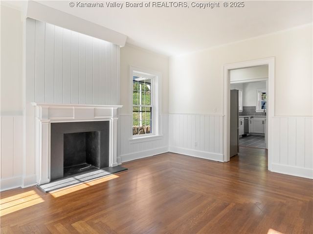 927 Ridgemont Road, Charleston, WV 25314