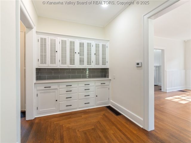 927 Ridgemont Road, Charleston, WV 25314