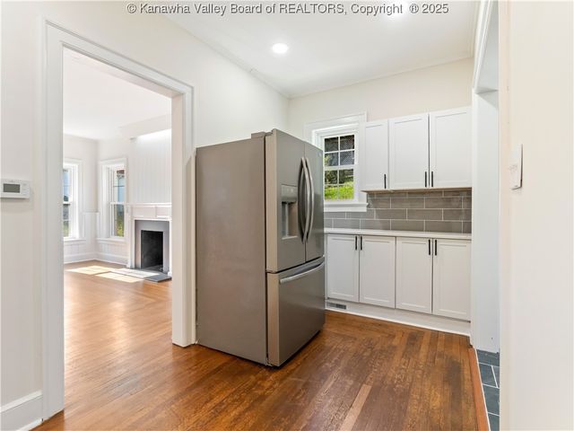 927 Ridgemont Road, Charleston, WV 25314