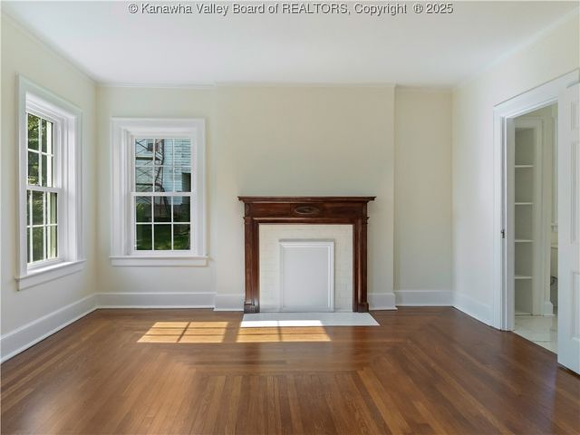 927 Ridgemont Road, Charleston, WV 25314