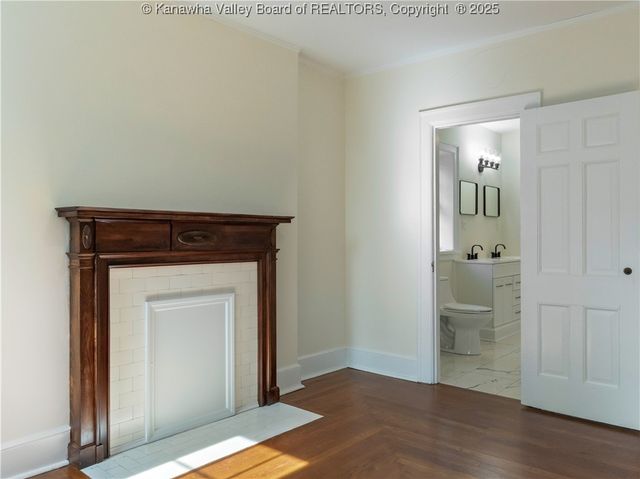 927 Ridgemont Road, Charleston, WV 25314