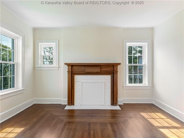 927 Ridgemont Road, Charleston, WV 25314