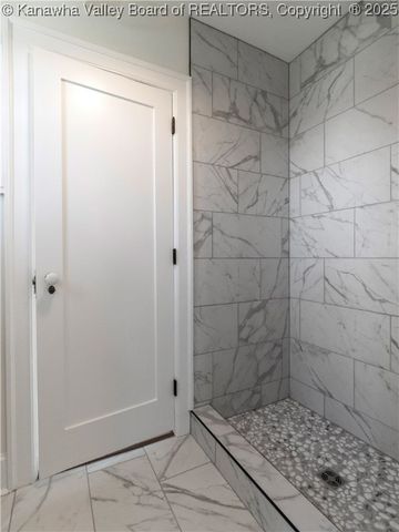 927 Ridgemont Road, Charleston, WV 25314