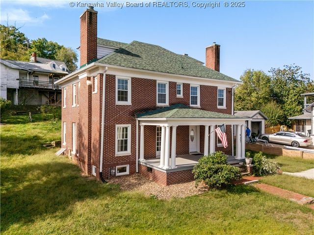 927 Ridgemont Road, Charleston, WV 25314