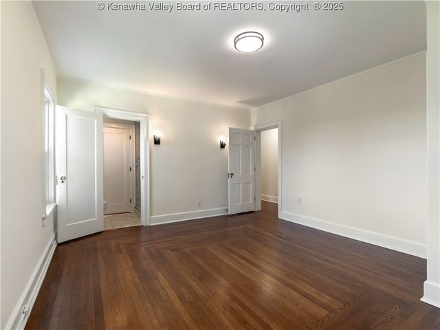 927 Ridgemont Road, Charleston, WV 25314