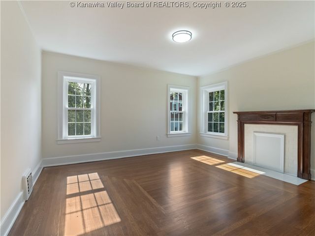 927 Ridgemont Road, Charleston, WV 25314