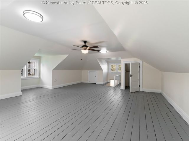 927 Ridgemont Road, Charleston, WV 25314