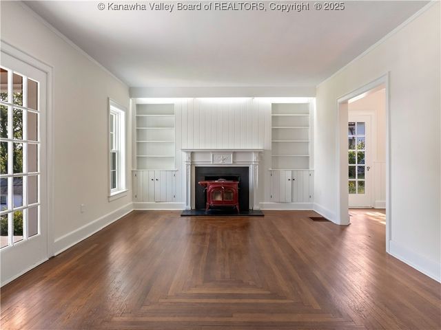 927 Ridgemont Road, Charleston, WV 25314