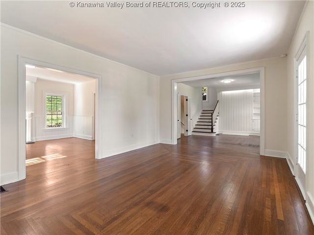 927 Ridgemont Road, Charleston, WV 25314